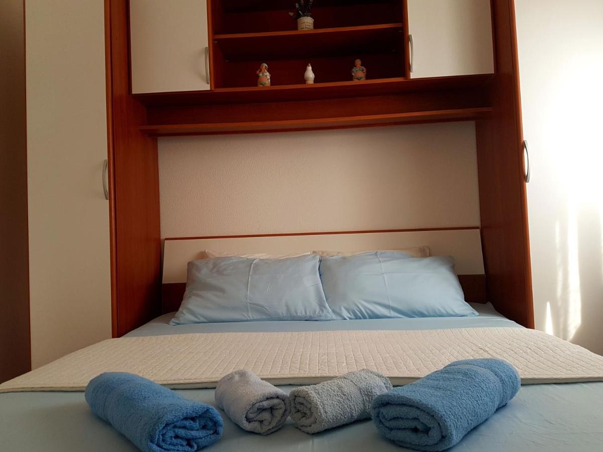Apartments With A Parking Space Nin, Zadar - 13571 Exterior foto