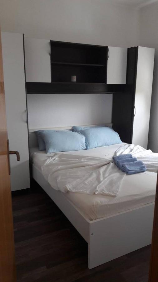 Apartments With A Parking Space Nin, Zadar - 13571 Exterior foto